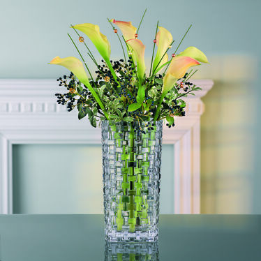 Bossa Nova Vase 11 Inch