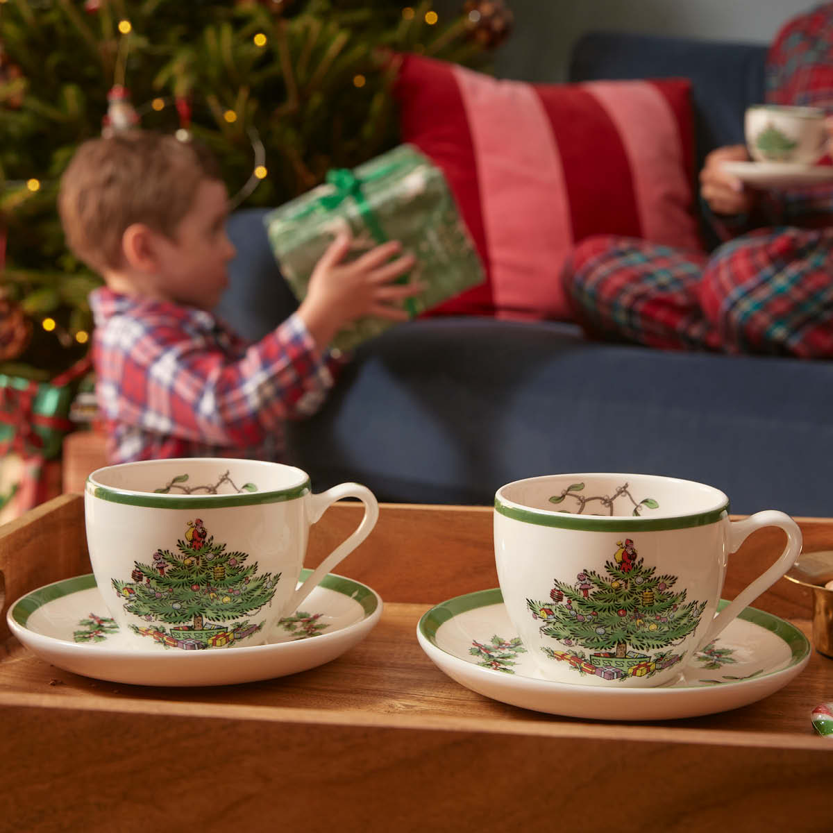 Christmas Tree Teacup & Saucer image number null