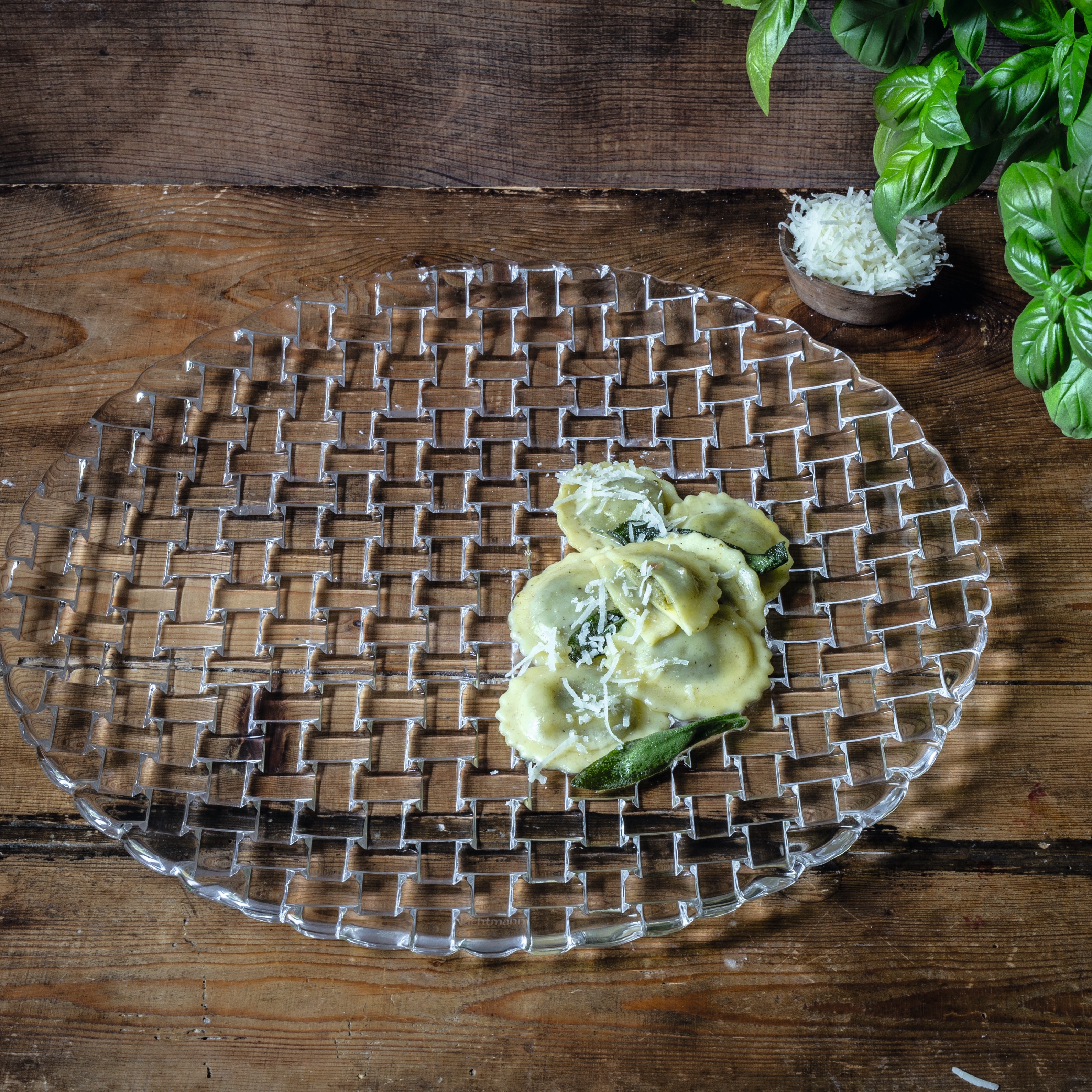 Bossa Nova Charger Plates Set of 2 image number null